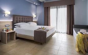 Netum Hotel